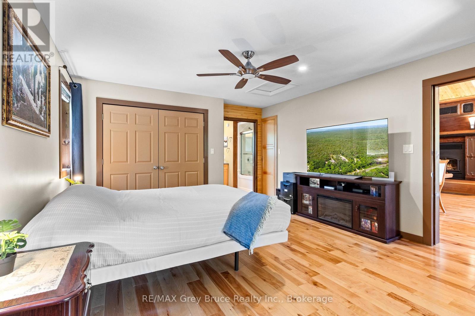 170 Cape Hurd Road, Northern Bruce Peninsula, Ontario  N0H 2R0 - Photo 19 - X12266311