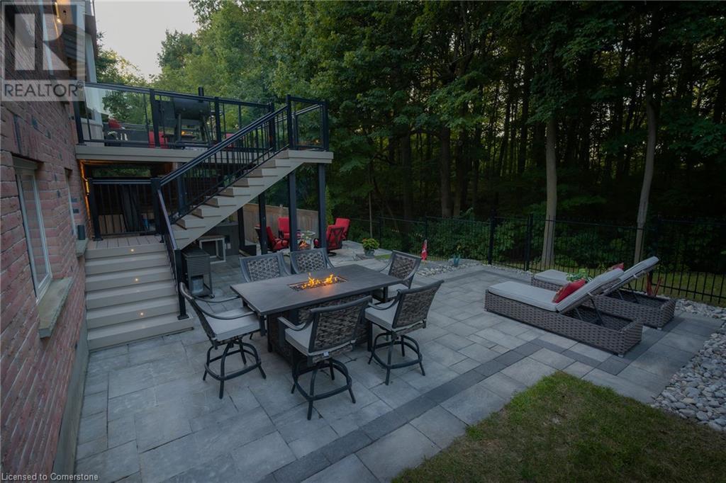 532 Woodfield Court, Kitchener, Ontario  N2P 2S8 - Photo 3 - 40748460