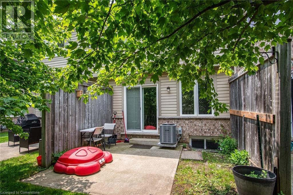 535 Windflower Crescent Unit# 51, Kitchener, Ontario  N2E 4L7 - Photo 3 - 40748491