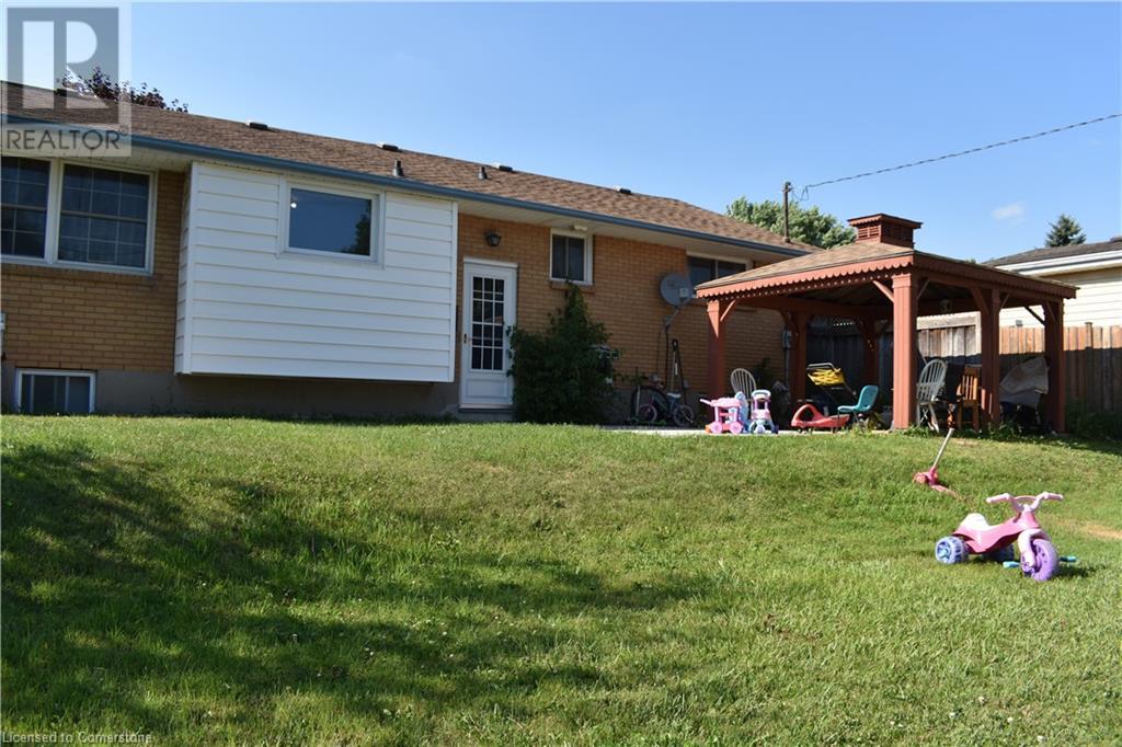 25 Madeira Drive, London, Ontario  N5V 2M3 - Photo 10 - 40741283