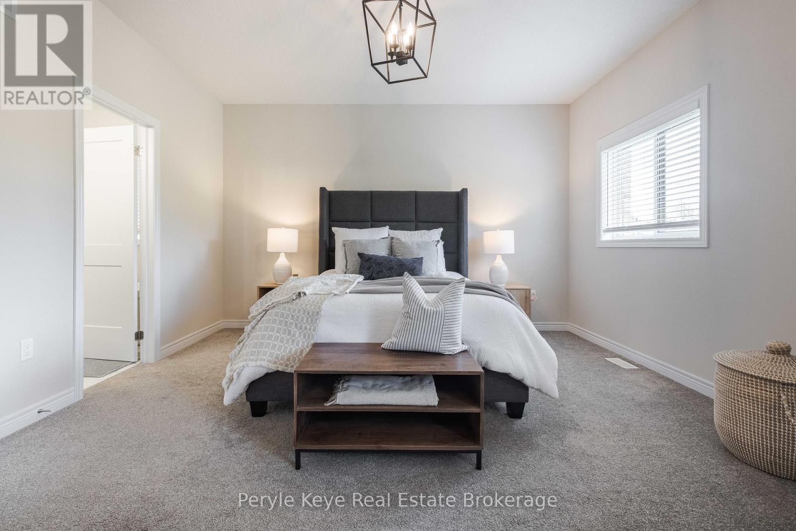 73 Selkirk Drive, Huntsville, Ontario  P1H 0C6 - Photo 23 - X12266519