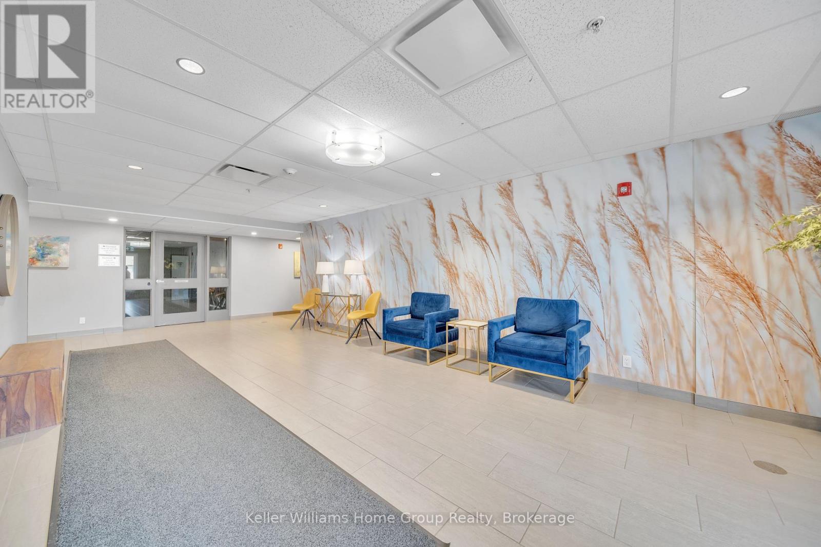 412 - 108 Summit Ridge Drive, Guelph, Ontario  N1E 0P8 - Photo 7 - X12266523