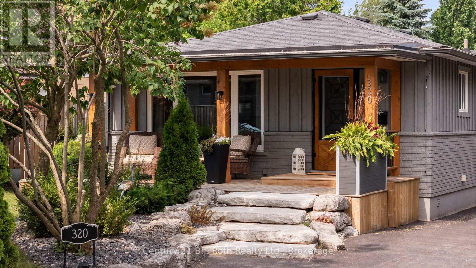 320 Forest Avenue N, Orillia, Ontario  L3V 3Y7 - Photo 3 - S12266542