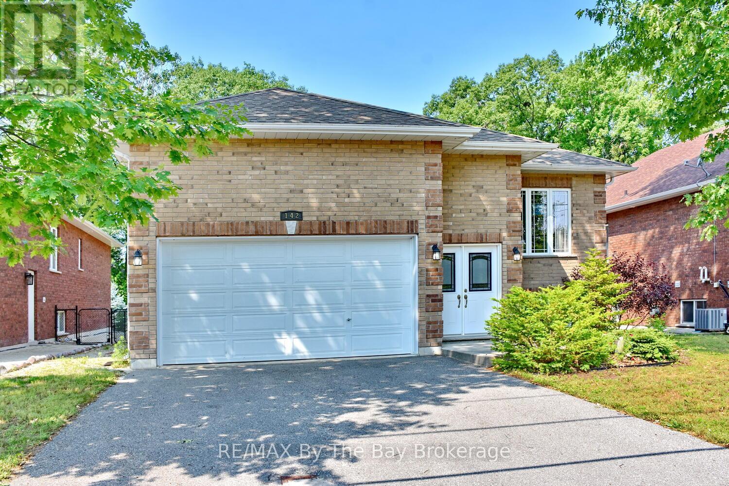 142 SUNNIDALE ROAD S, Wasaga Beach, Ontario
