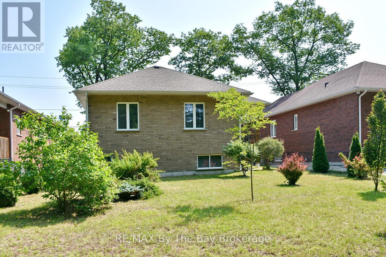 142 Sunnidale Road S, Wasaga Beach, Ontario  L9Z 2S8 - Photo 29 - S12266576
