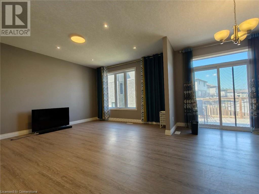 233 Ladyslipper Drive, Waterloo, Ontario  N2V 0E2 - Photo 3 - 40748465