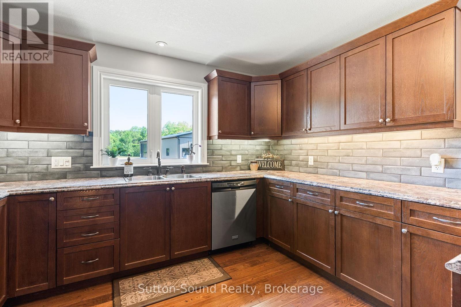 782801 3 Side Road, Chatsworth, Ontario  N0H 1G0 - Photo 13 - X12266575