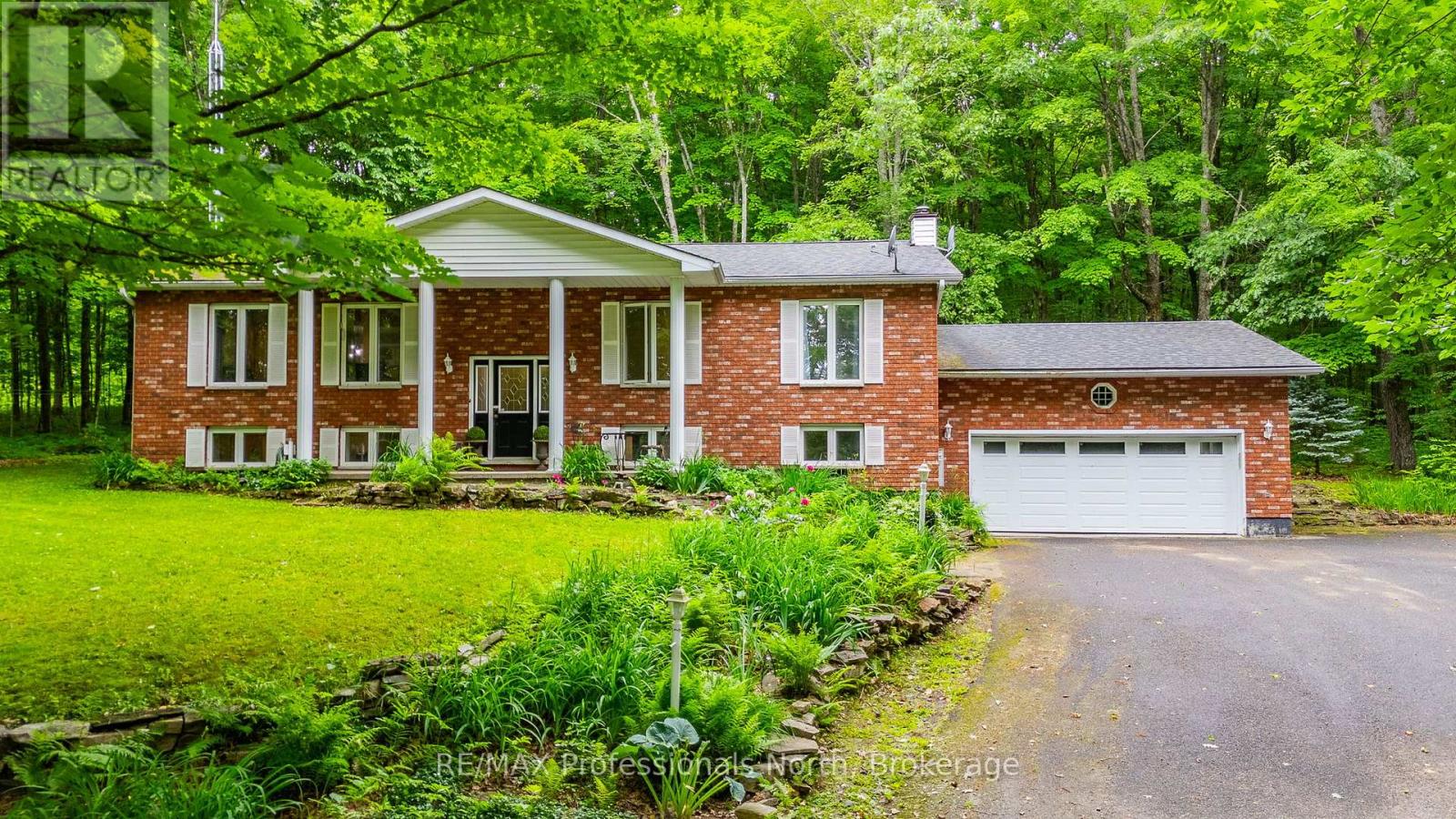 1277 HORSESHOE LAKE ROAD, Minden Hills, Ontario