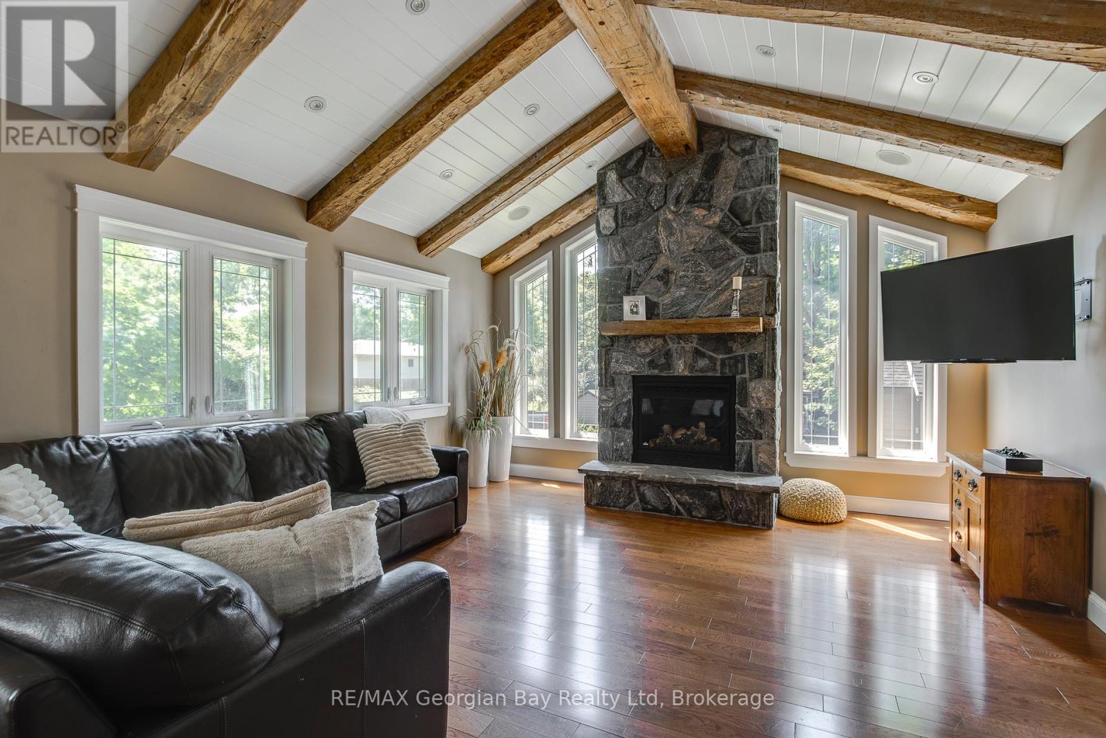 30 Brule Street, Penetanguishene, Ontario  L9M 1J1 - Photo 14 - S12266727