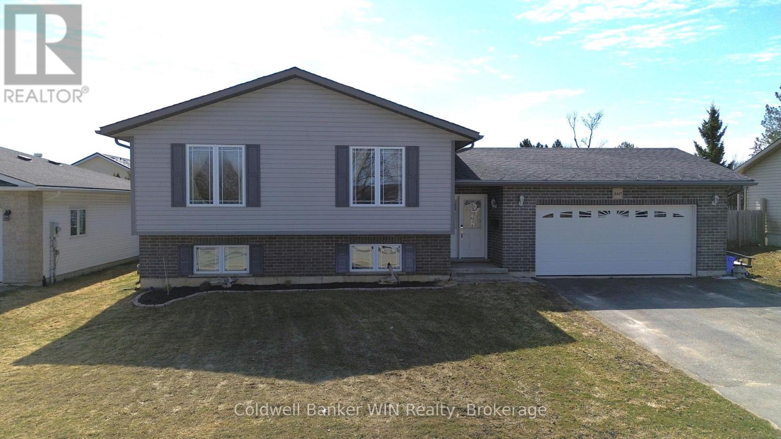 460 KING STREET E, Wellington North, Ontario