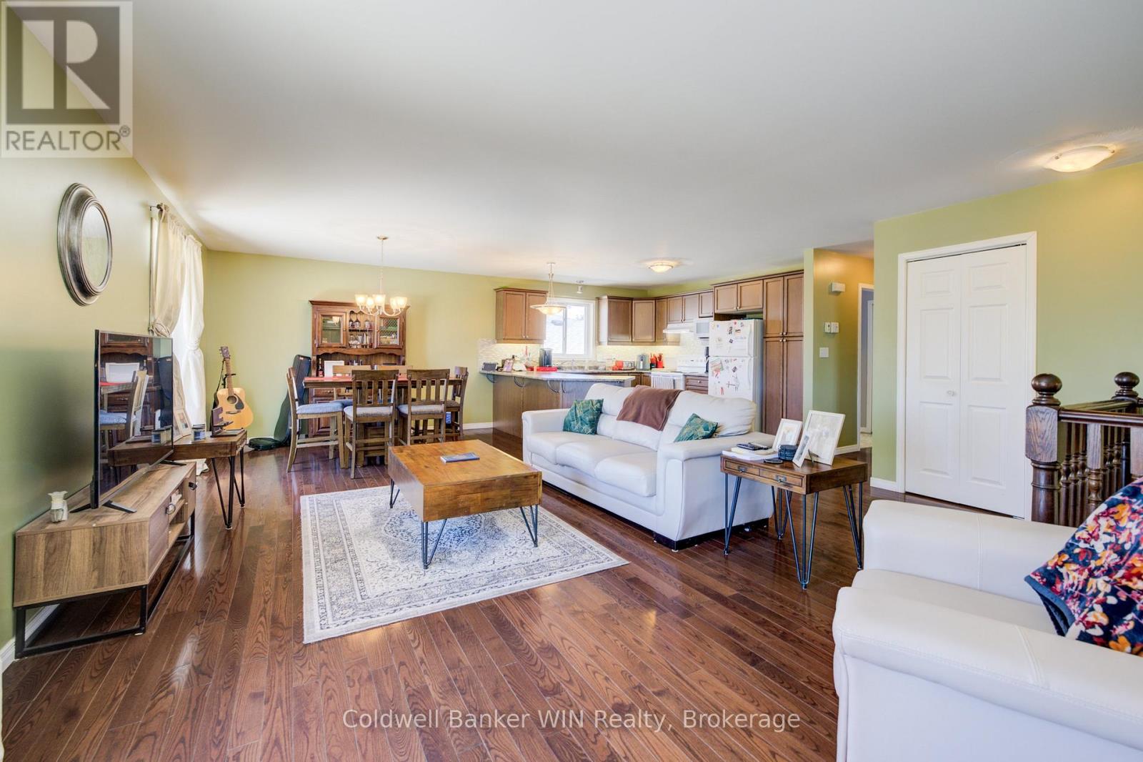460 King Street E, Wellington North, Ontario  N0G 2L2 - Photo 11 - X12266745