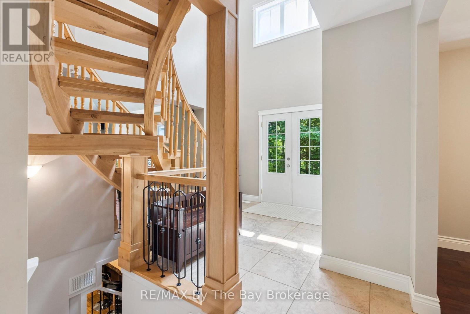19 Gillespie Trail Se, Essa, Ontario  L3W 0V1 - Photo 11 - N12266899