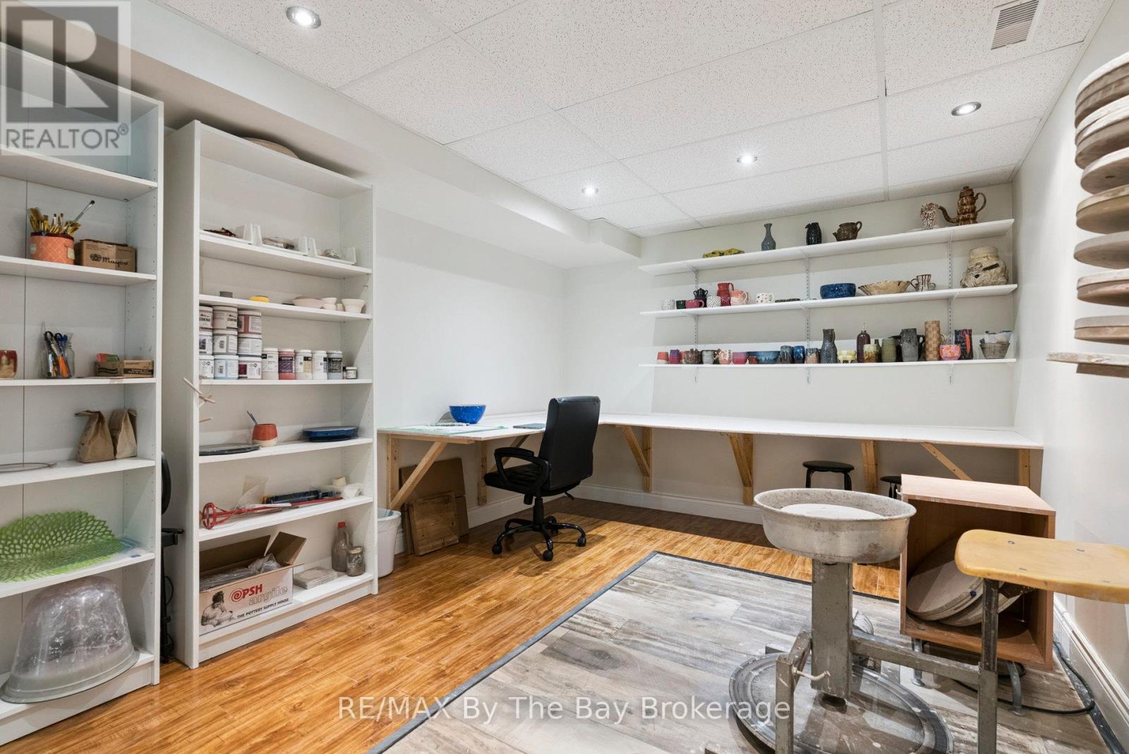 19 Gillespie Trail Se, Essa, Ontario  L3W 0V1 - Photo 30 - N12266899