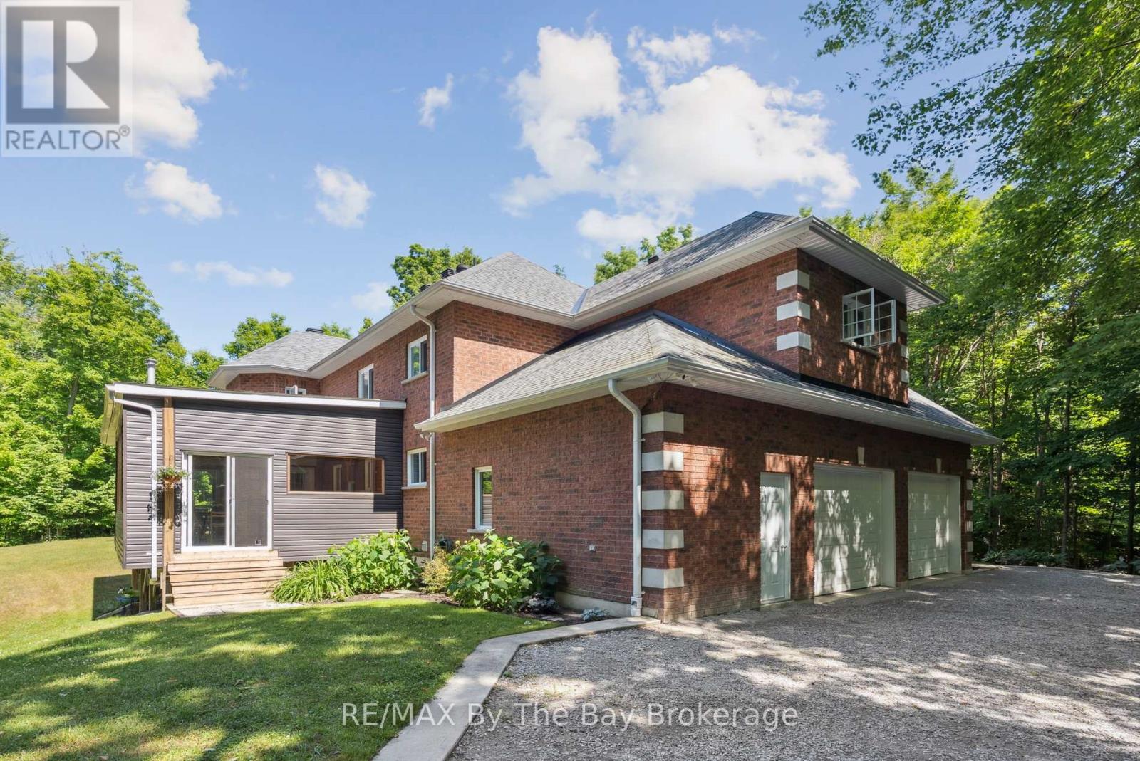 19 Gillespie Trail Se, Essa, Ontario  L3W 0V1 - Photo 43 - N12266899