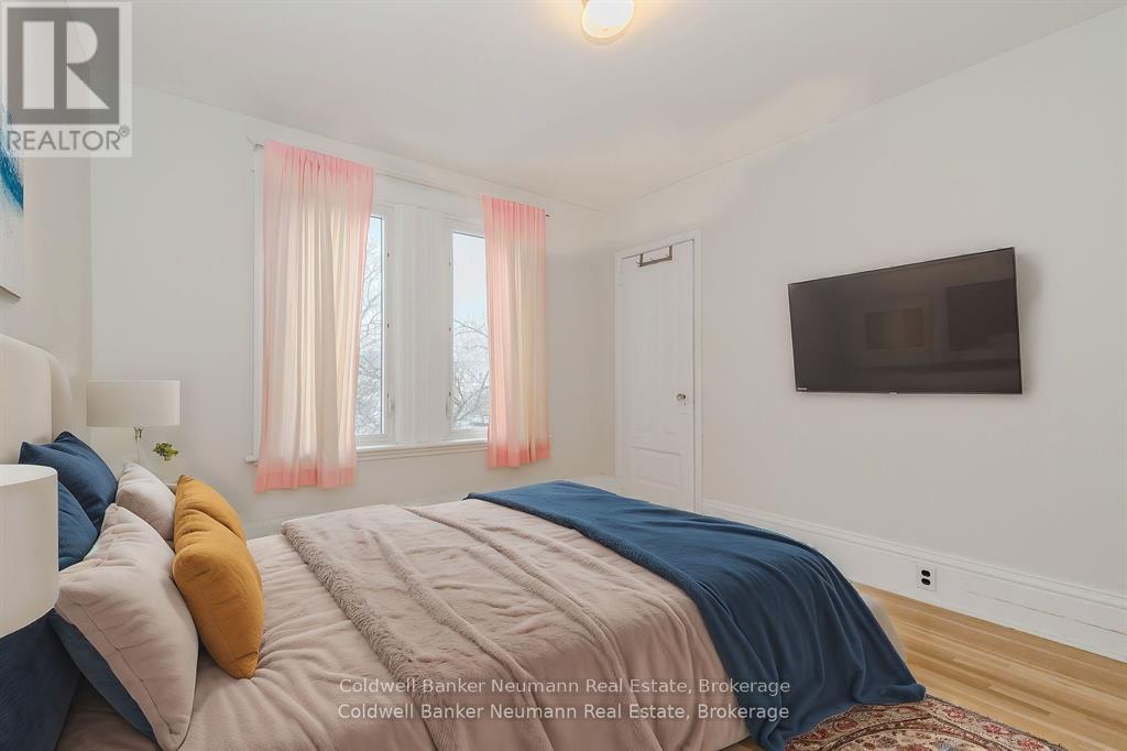73 Terrace Hill Street, Brantford, Ontario  N3R 1G2 - Photo 16 - X12266802