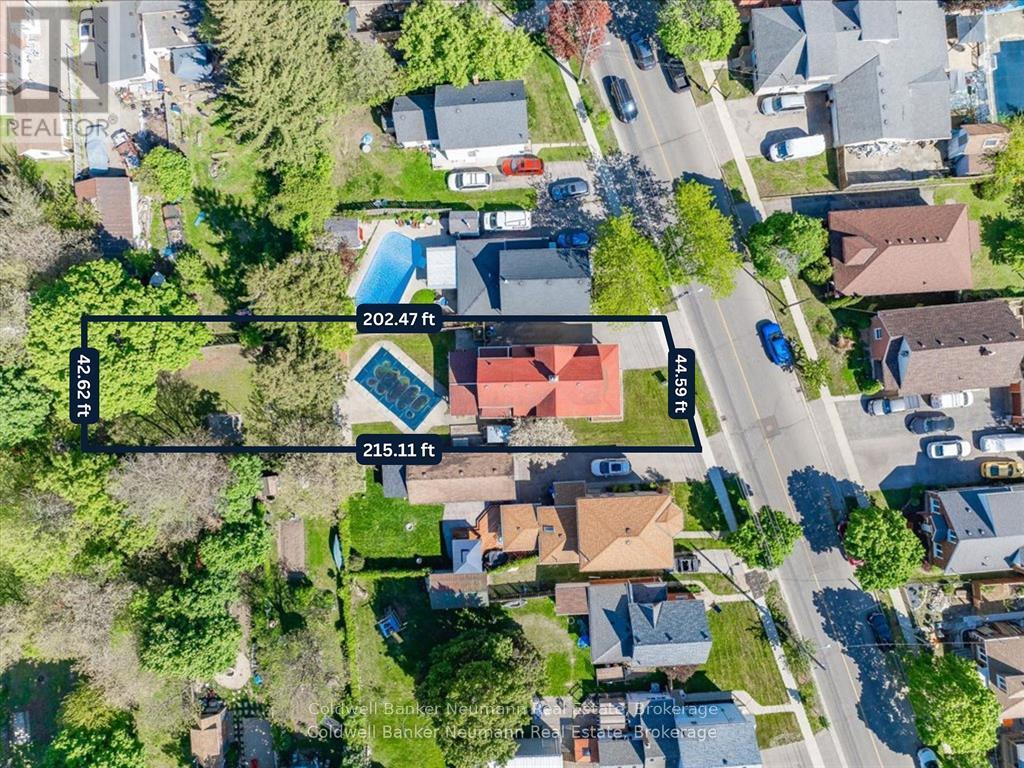 73 Terrace Hill Street, Brantford, Ontario  N3R 1G2 - Photo 2 - X12266802