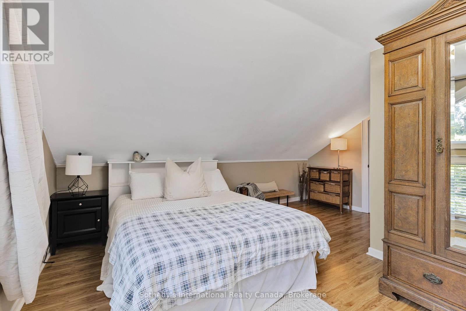 160 Grand Cypress Lane, Blue Mountains, Ontario  L9Y 0K8 - Photo 34 - X12266813