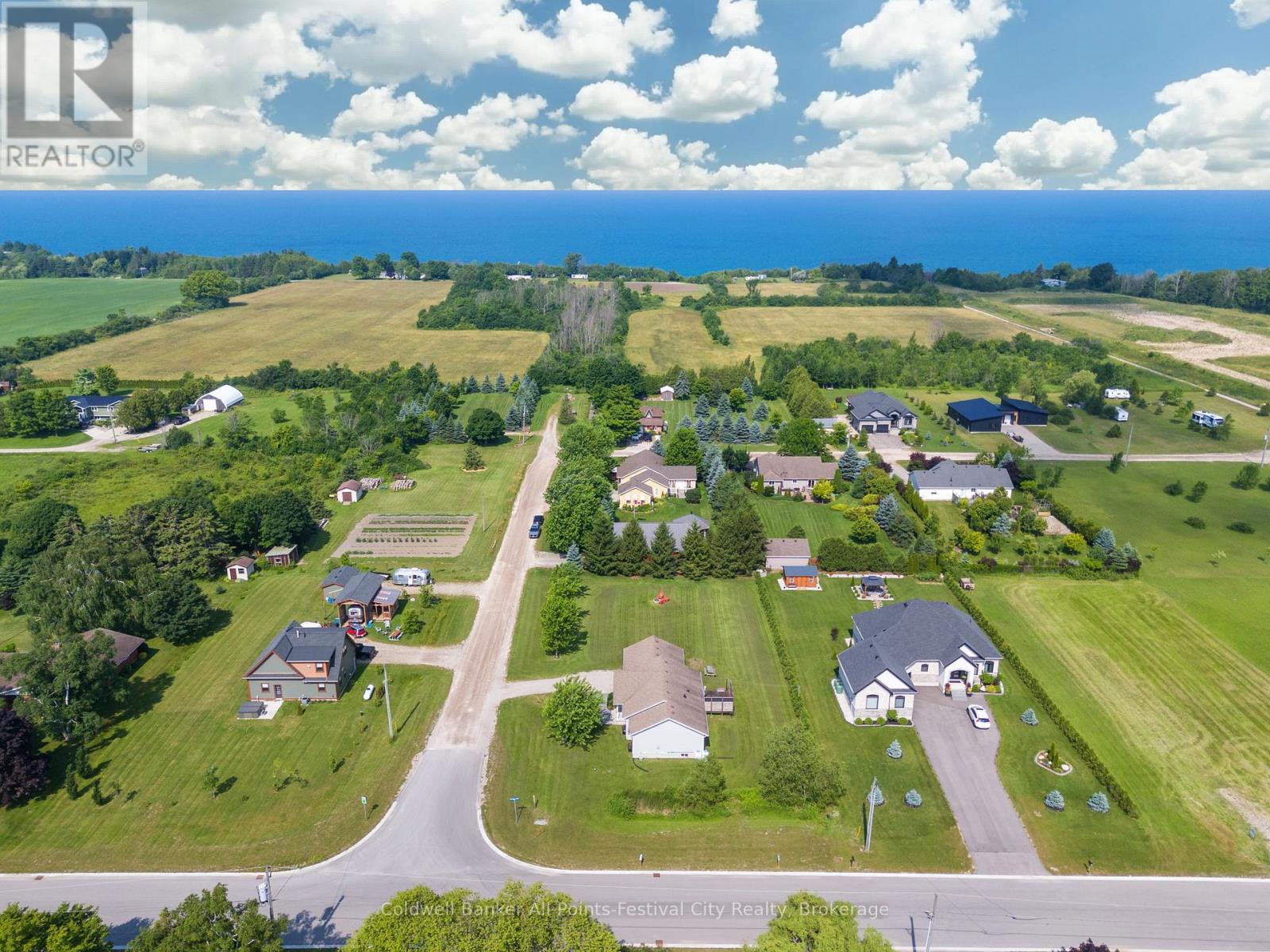 57 Market Street, Ashfield-Colborne-Wawanosh, Ontario  N7A 3X9 - Photo 6 - X12266870