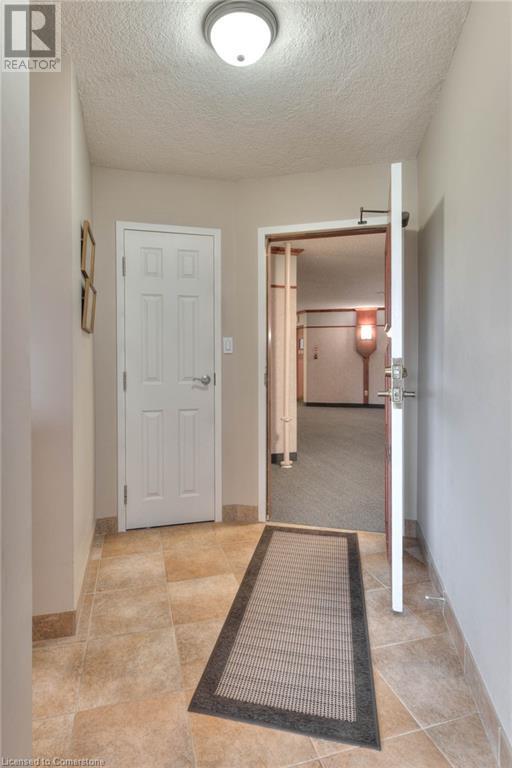 250 Glenridge Drive Unit# 606, Waterloo, Ontario  N2J 4H8 - Photo 2 - 40748347