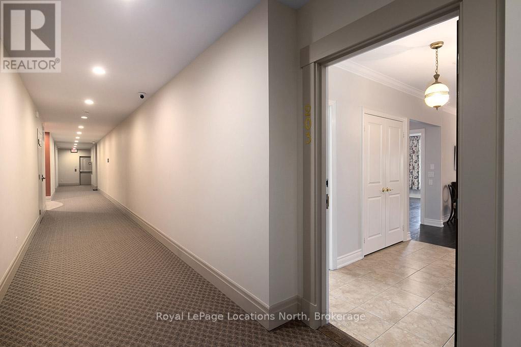 203 - 25 Beaver Street S, Blue Mountains, Ontario  N0H 2P0 - Photo 3 - X12266971