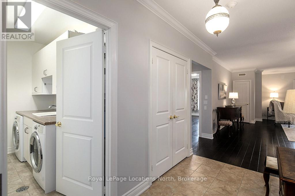 203 - 25 Beaver Street S, Blue Mountains, Ontario  N0H 2P0 - Photo 4 - X12266971