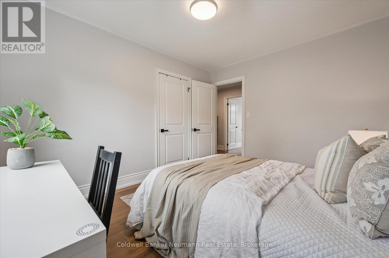 5248 Nova Crescent, Burlington, Ontario  L7L 7B8 - Photo 25 - W12267104