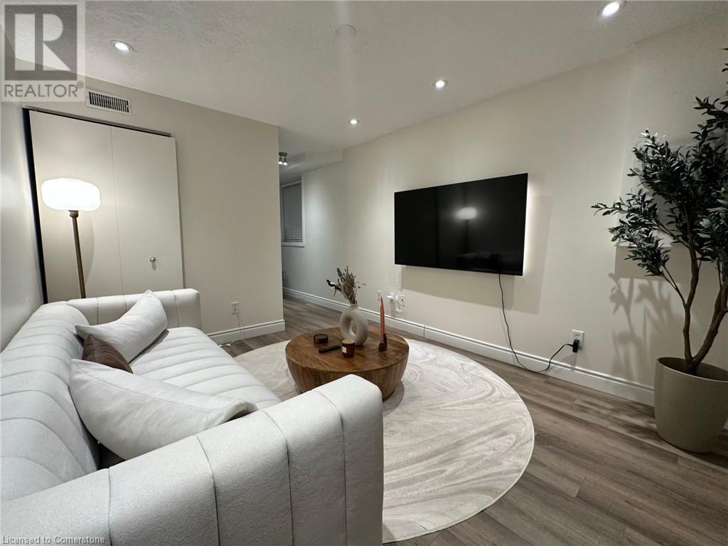 139 Brighton Street Unit# 14c, Waterloo, Ontario  N2J 4Z5 - Photo 2 - 40748598