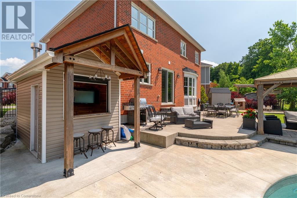 300 Falling Green Crescent, Kitchener, Ontario  N2R 0E9 - Photo 37 - 40748457