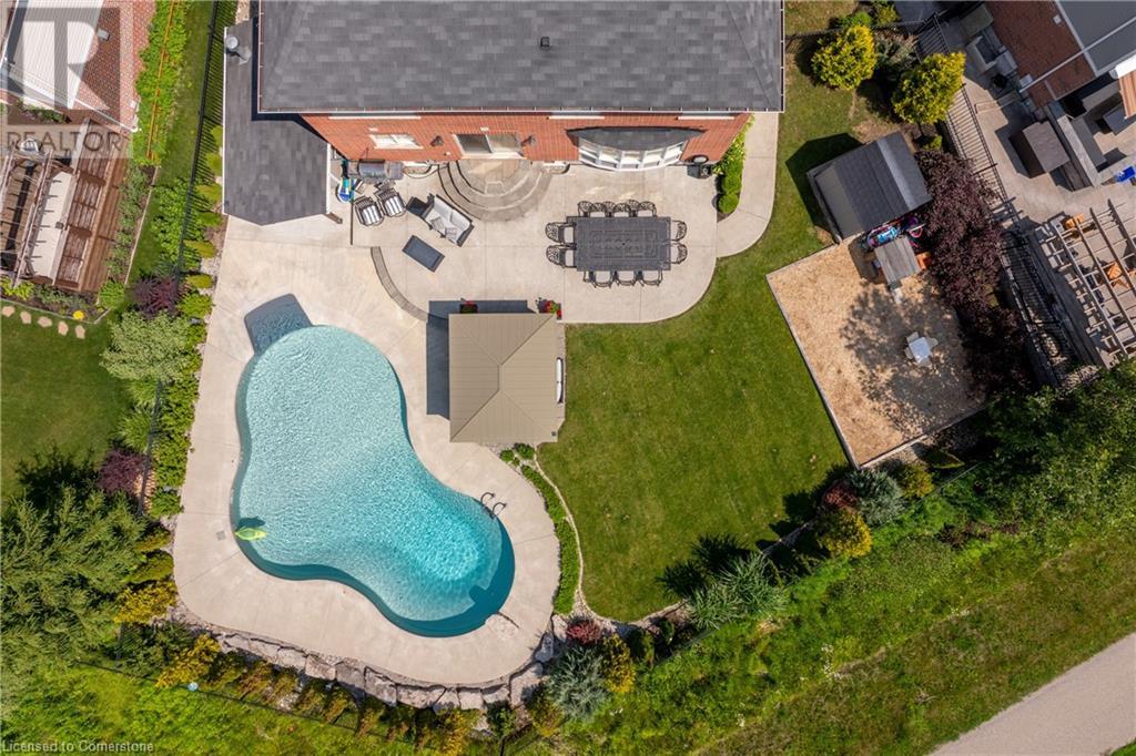 300 Falling Green Crescent, Kitchener, Ontario  N2R 0E9 - Photo 45 - 40748457