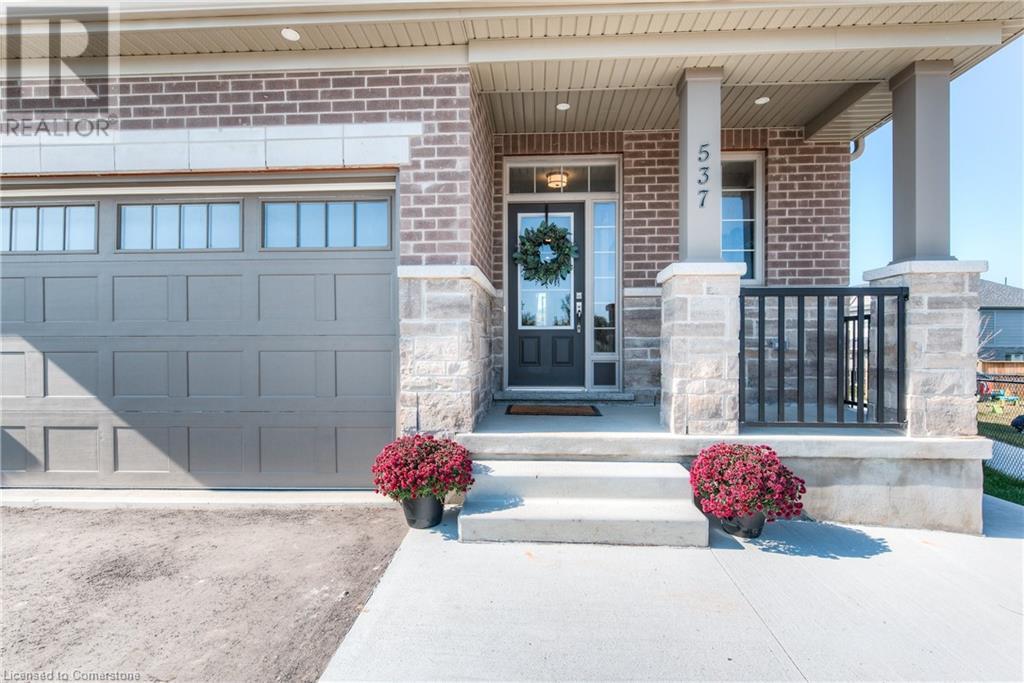 537 Valhalla Crescent Unit# Upper A, Waterloo, Ontario  N2T 2J7 - Photo 2 - 40748450