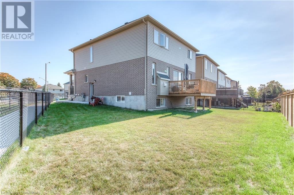 537 Valhalla Crescent Unit# Upper A, Waterloo, Ontario  N2T 2J7 - Photo 44 - 40748450