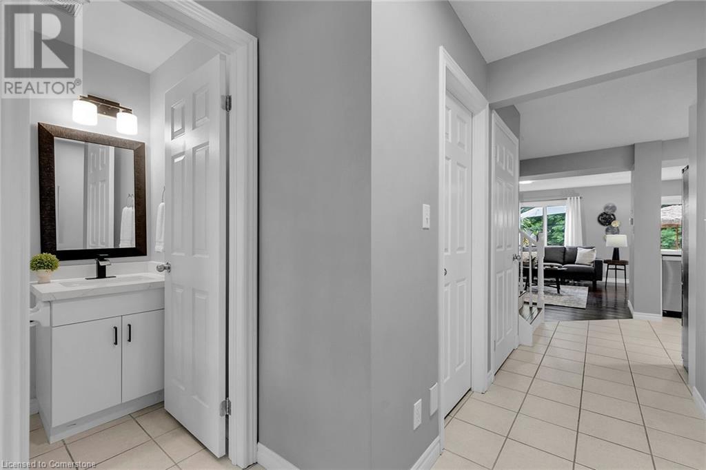 474 Colt Street, Waterloo, Ontario  N2K 4N8 - Photo 3 - 40748413
