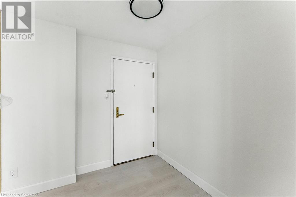 6 Willow Street Unit# 1807, Waterloo, Ontario  N2J 4S3 - Photo 4 - 40746541