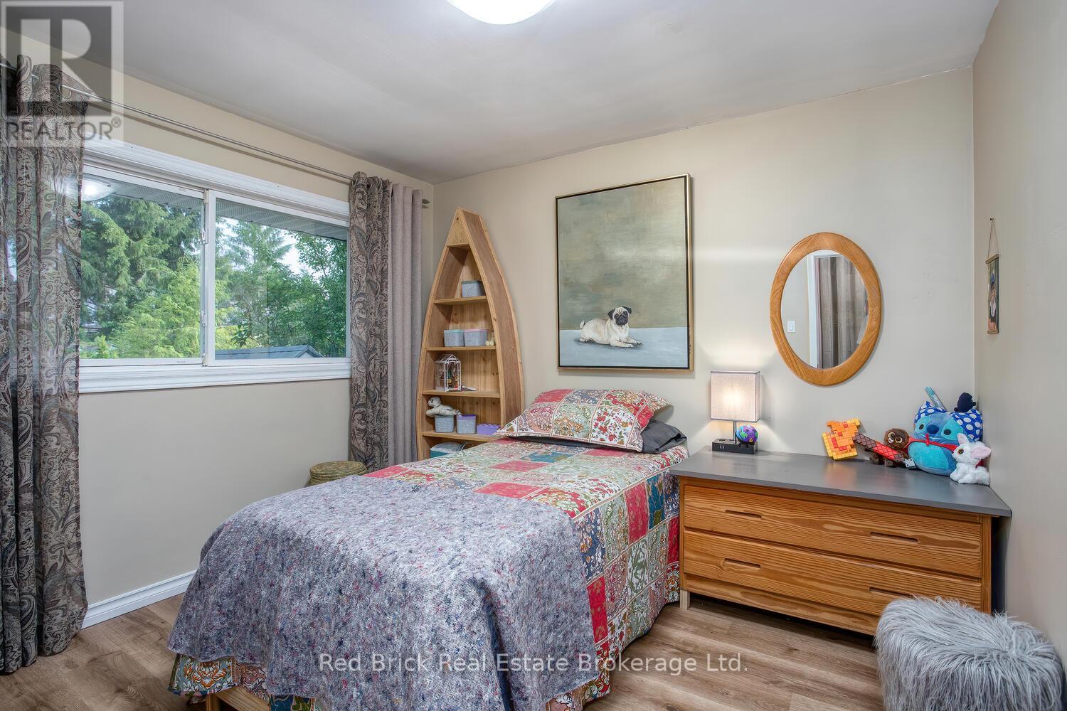 302 Ross Avenue, Kitchener, Ontario  N2A 1V6 - Photo 21 - X12267253