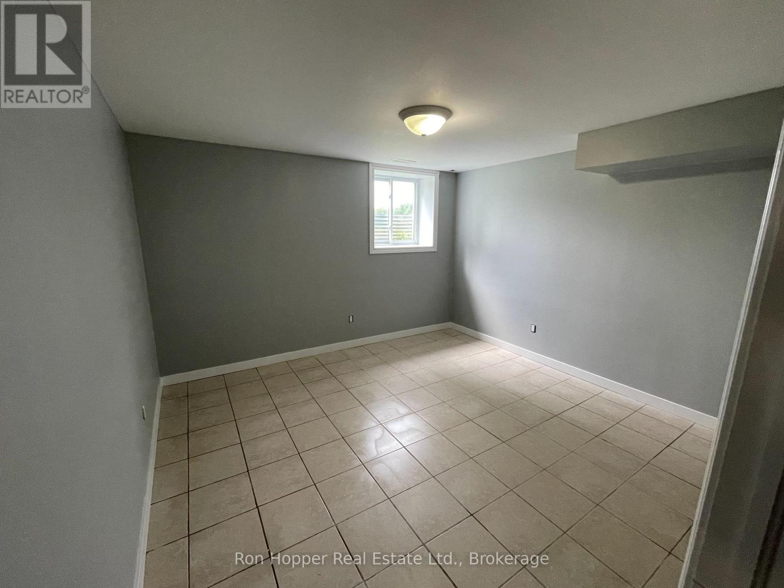 123025 Story Book Park Road, Owen Sound, Ontario  N4K 5N6 - Photo 23 - X12267300