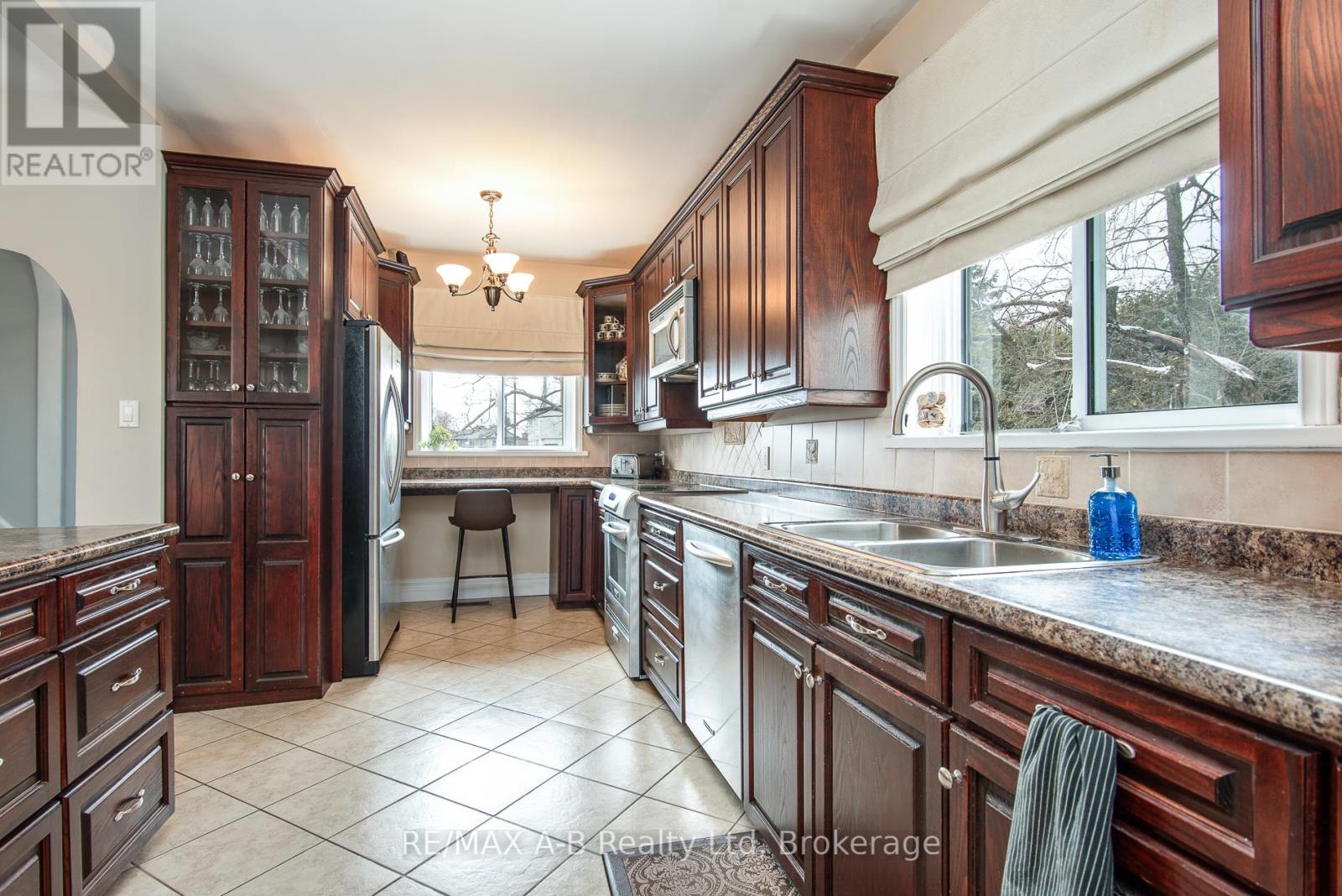22 Mill Street E, Perth East, Ontario  N0K 1M0 - Photo 16 - X12267422