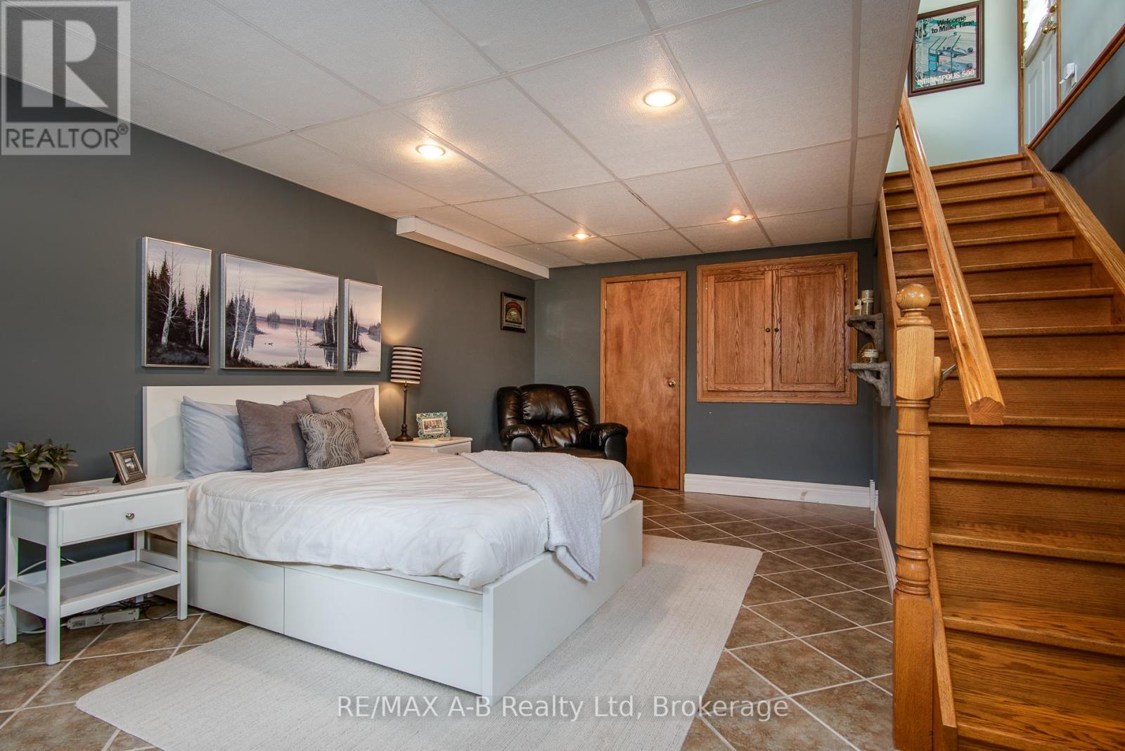 22 Mill Street E, Perth East, Ontario  N0K 1M0 - Photo 31 - X12267422