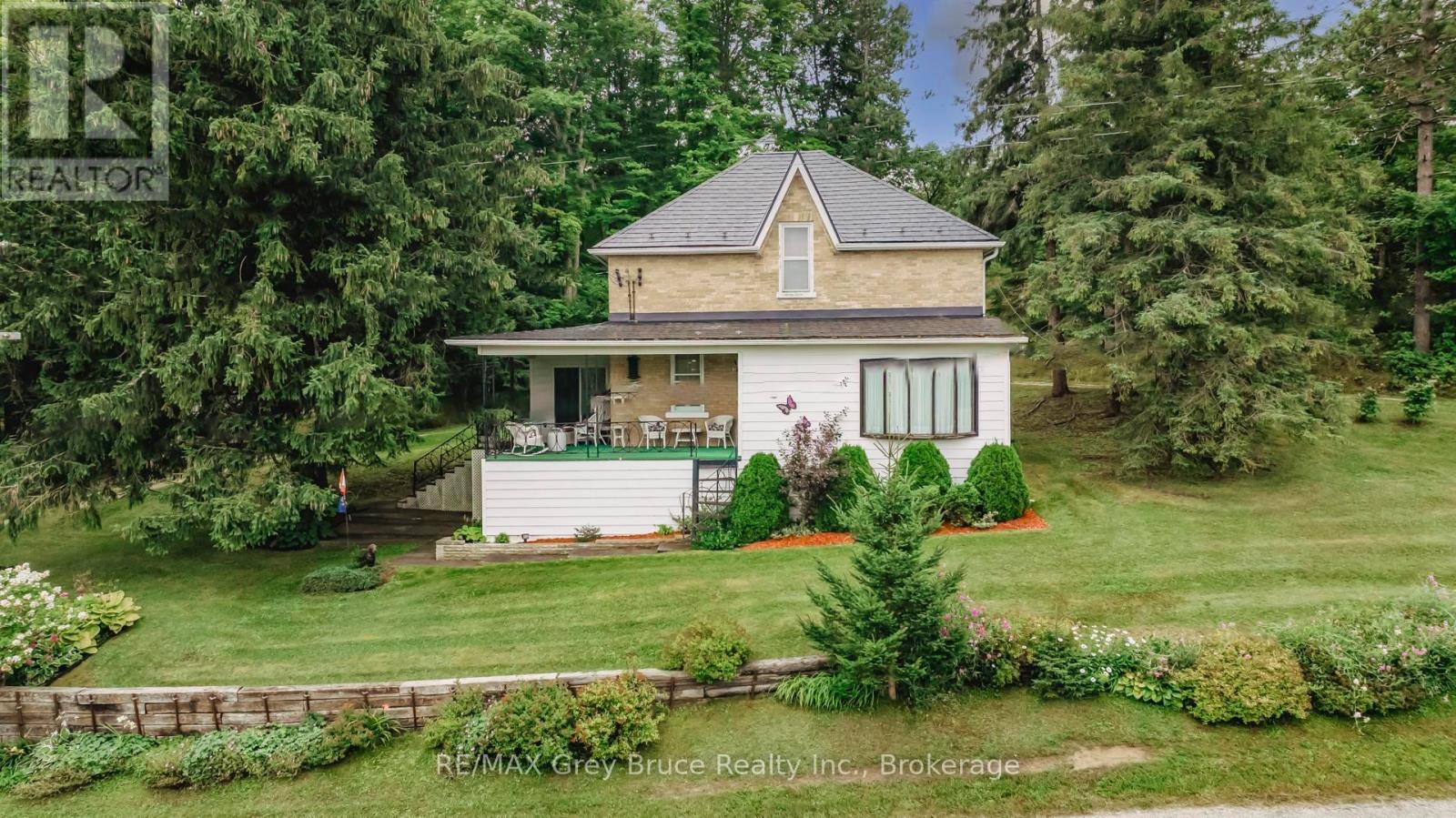 500064 Grey Road 12, West Grey, Ontario  N0C 1H0 - Photo 2 - X12267506