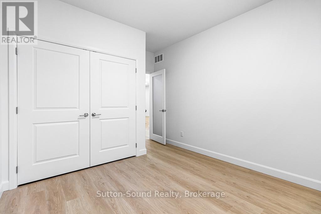 202 - 535 Isaac Street, South Bruce Peninsula, Ontario  N0H 2T0 - Photo 15 - X12267607