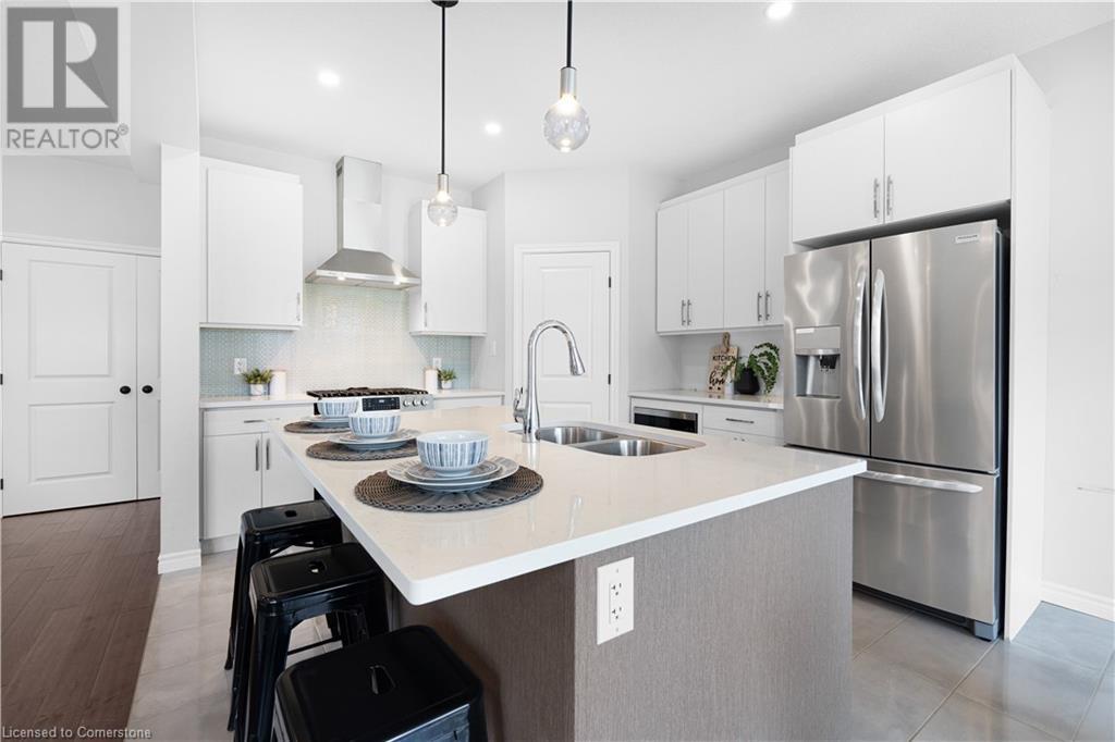 1554 Henrica Avenue, London, Ontario  N6G 0S8 - Photo 6 - 40748456