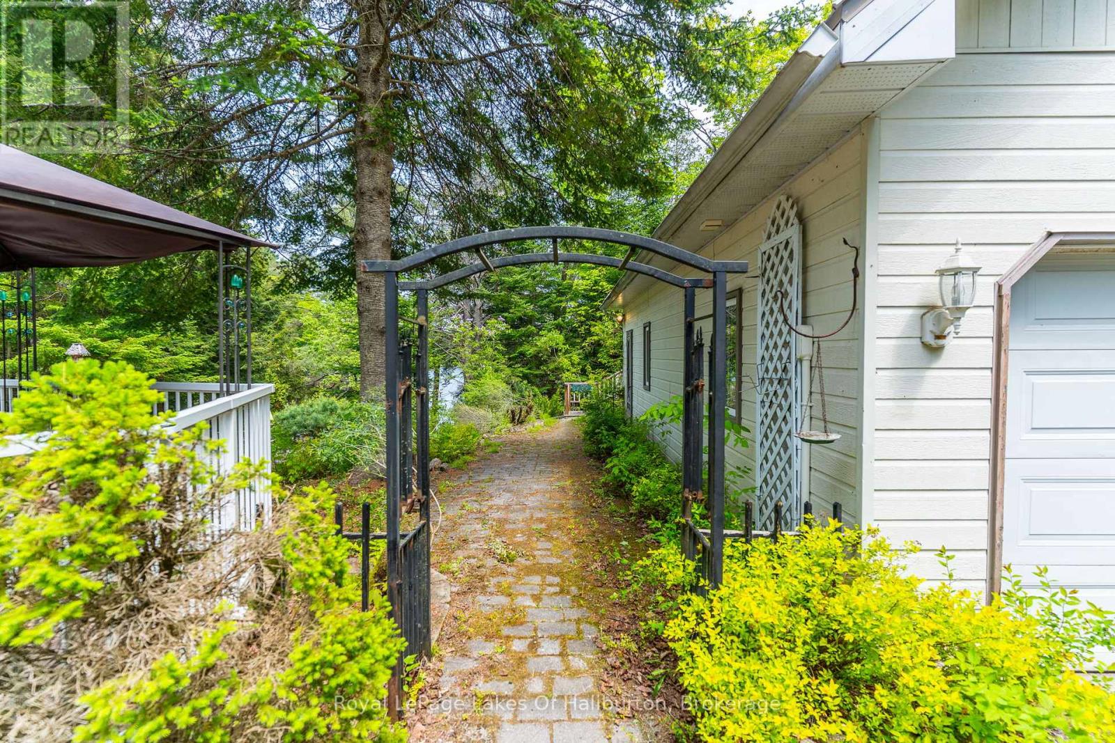 1700 Kushog Lake Road, Algonquin Highlands, Ontario  K0M 1S0 - Photo 41 - X12267723