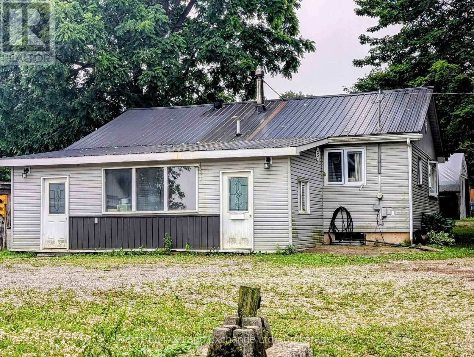 27 JOHN STREET, West Grey, Ontario