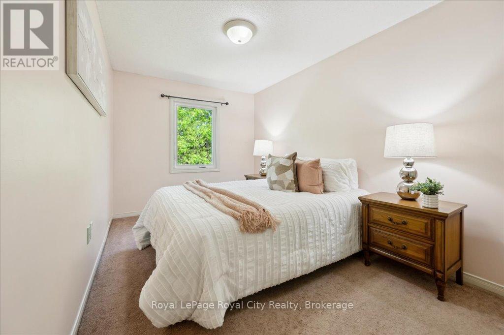 69 Roehampton Crescent, Guelph, Ontario  N1L 1M8 - Photo 30 - X12267857