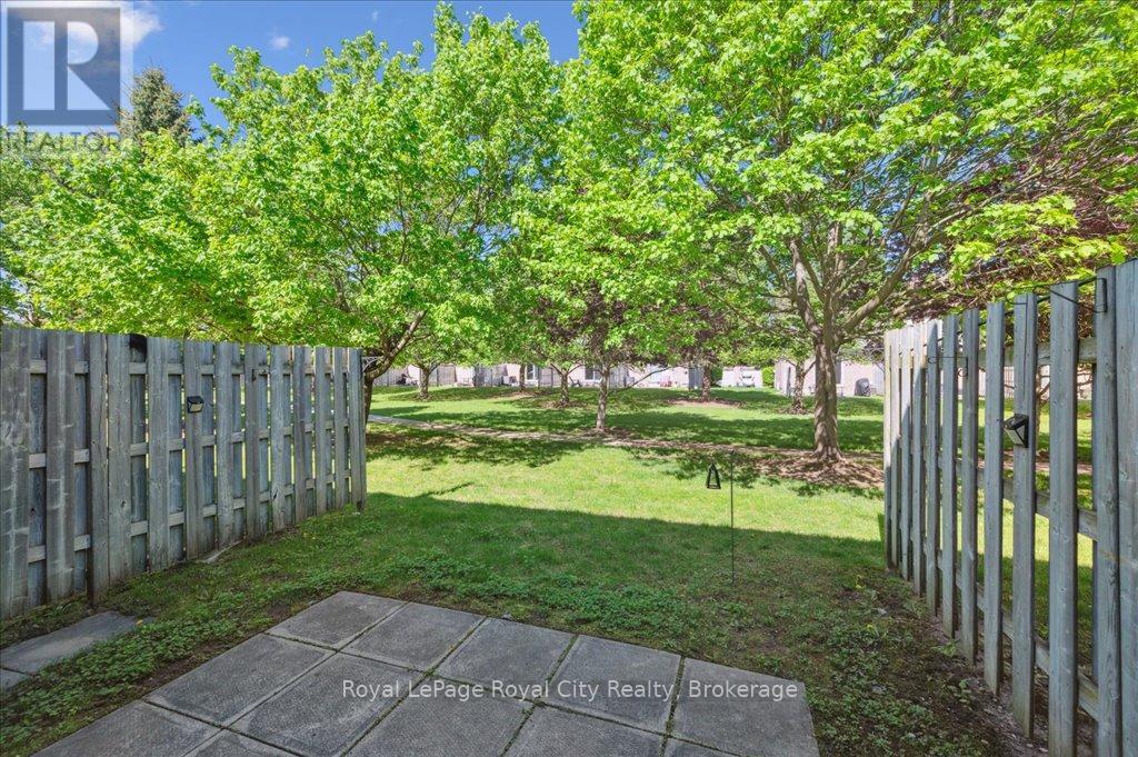 69 Roehampton Crescent, Guelph, Ontario  N1L 1M8 - Photo 44 - X12267857