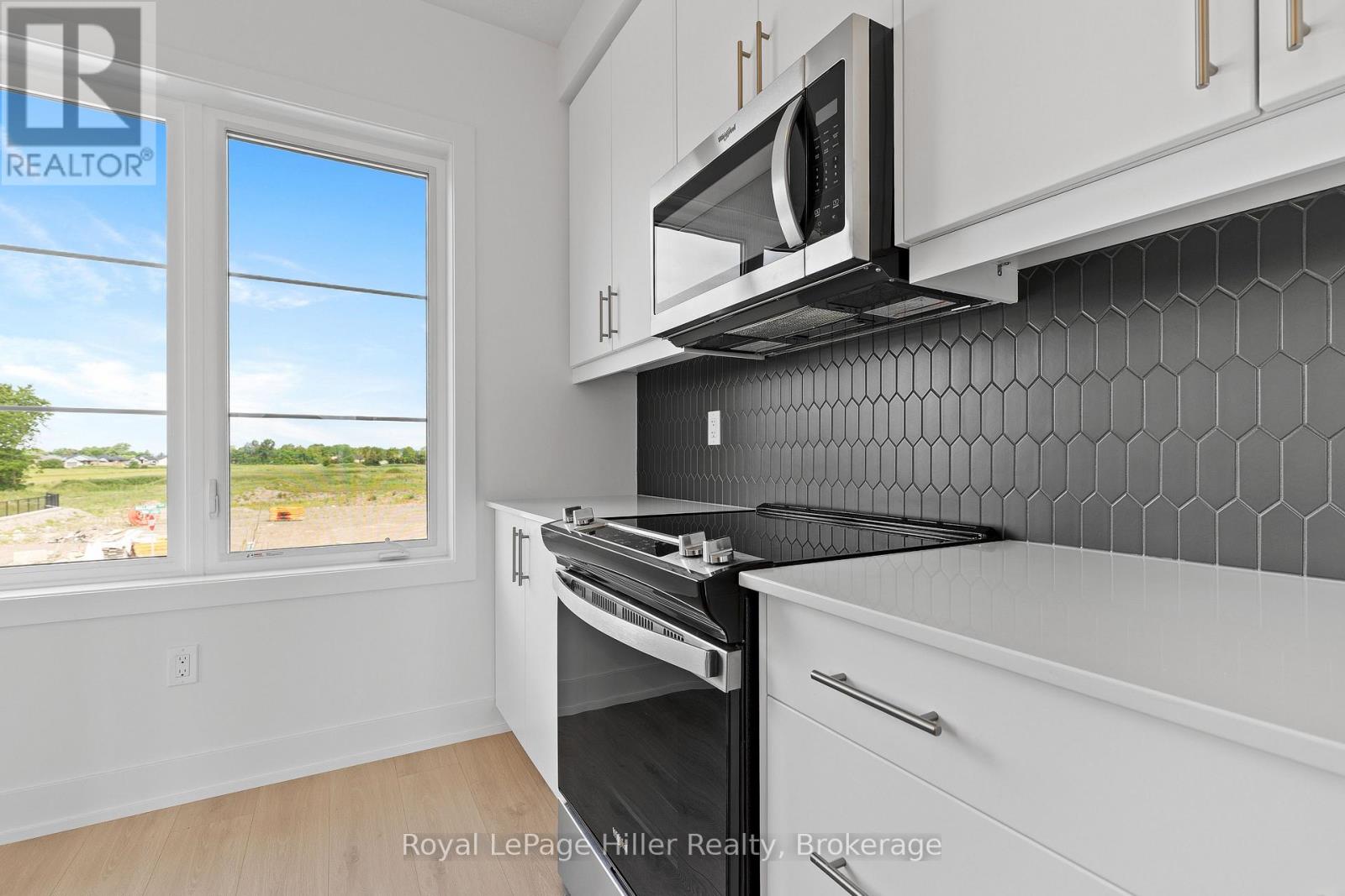 60 Balladry Boulevard, Stratford, Ontario  N5A 6S6 - Photo 6 - X12267992