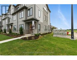 60 BALLADRY BOULEVARD, Stratford, Ontario