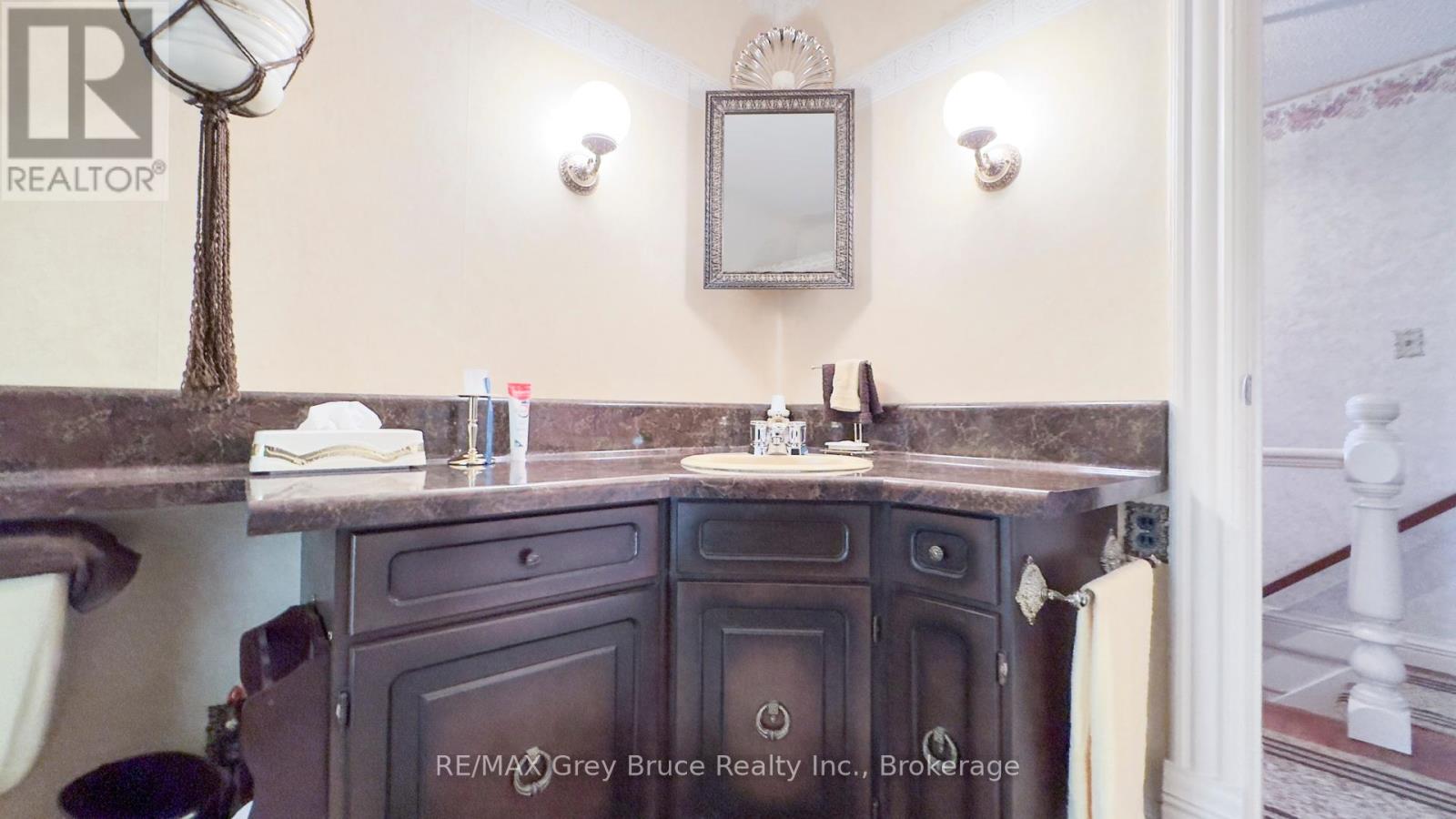 500064 Grey Road 12, West Grey, Ontario  N0C 1H0 - Photo 33 - X12268085