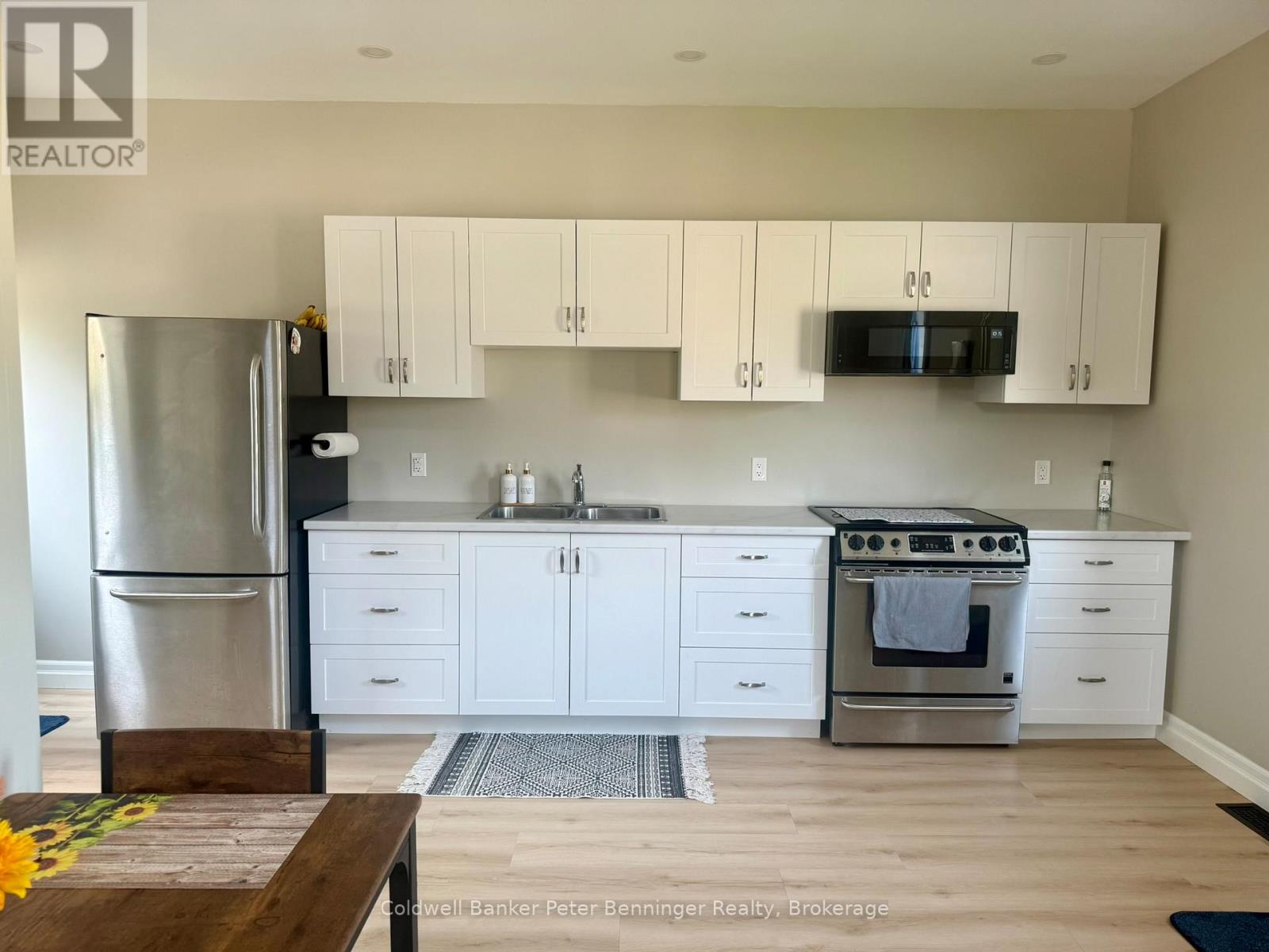 493/495 11th Avenue, Hanover, Ontario  N4N 2S2 - Photo 6 - X12268261