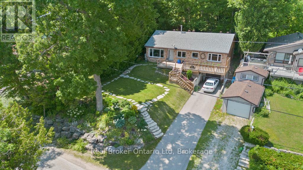 121 Mallory Beach Road, South Bruce Peninsula, Ontario  N0H 2T0 - Photo 3 - X12268320