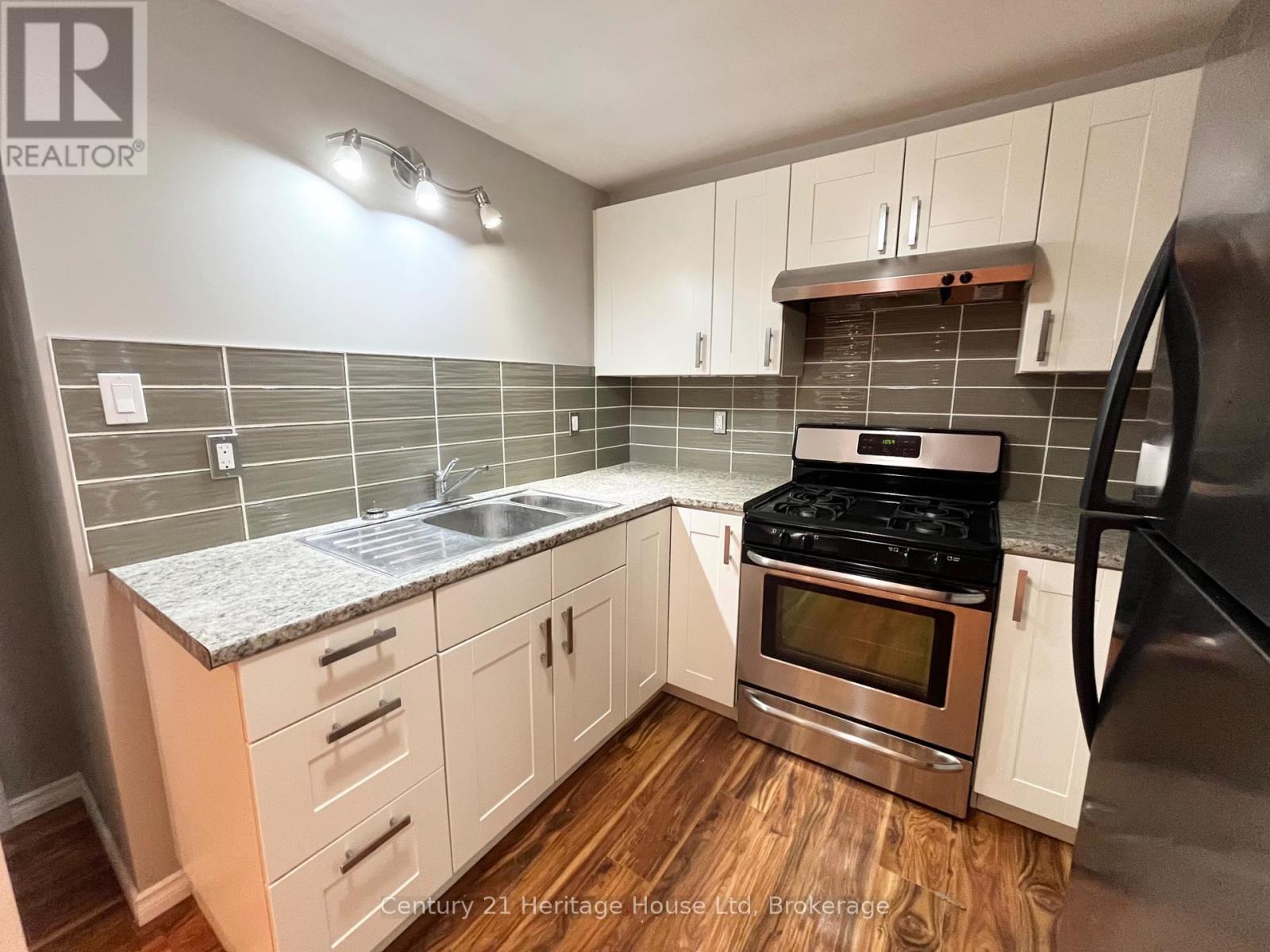 375 West Acres Drive, Guelph, Ontario  N1H 7B3 - Photo 12 - X12268379
